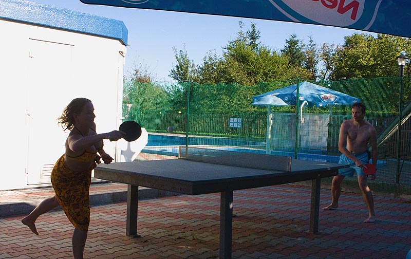Table tennis at the swimming pool