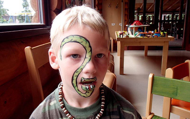 Face-painting