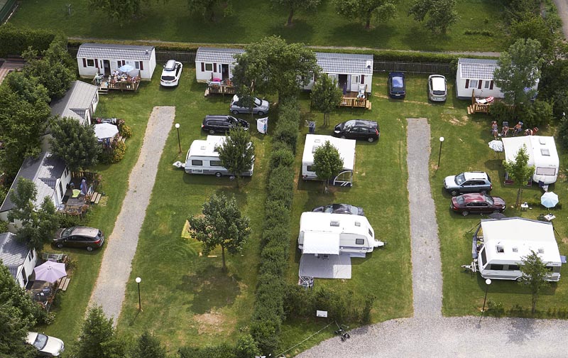 Camping Oase Praha - pitches 1-12 and mobilhomes 13-19